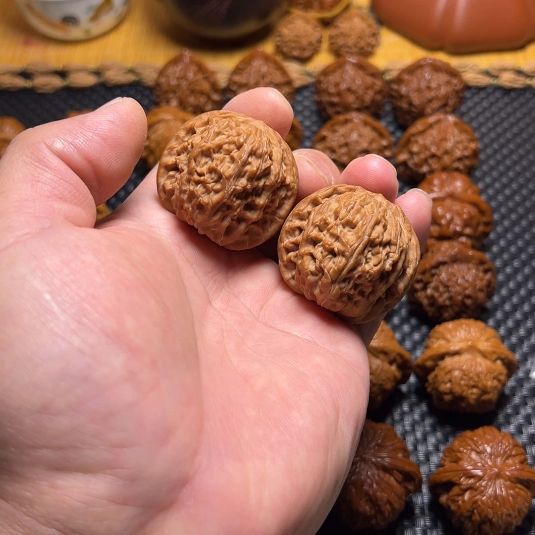 把件文玩核桃山地无药正磨43克