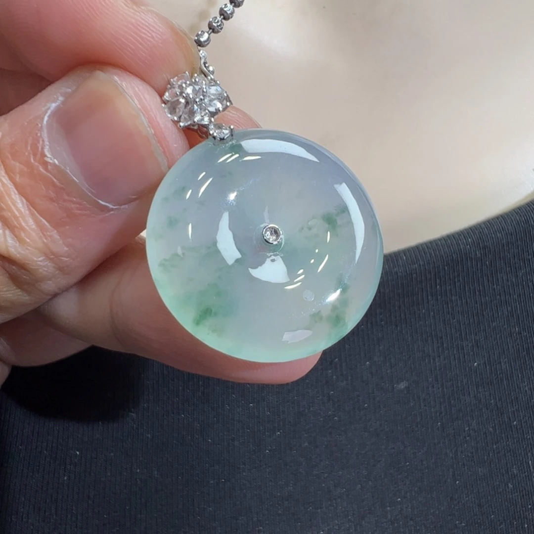 翡翠吊坠(不含链)18K金镶嵌