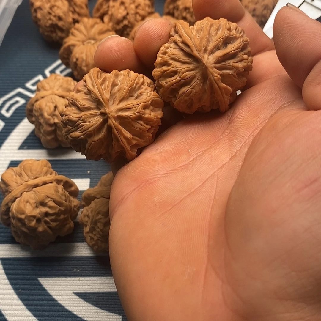 懒***李吊坠文玩核桃苹果