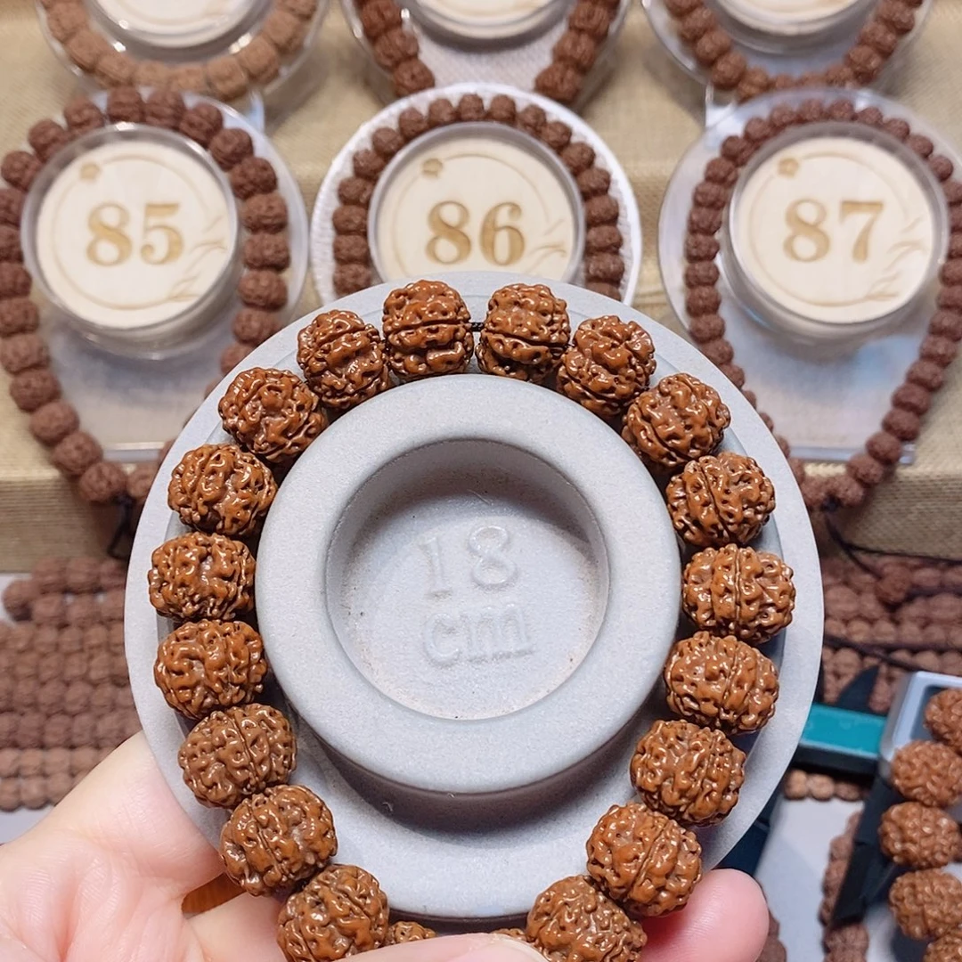 王***i手串金刚菩提15红方印