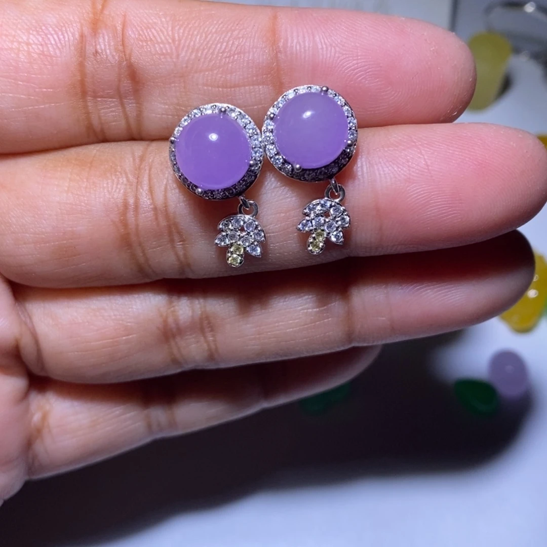 颈饰未镶嵌翡翠虚**燕