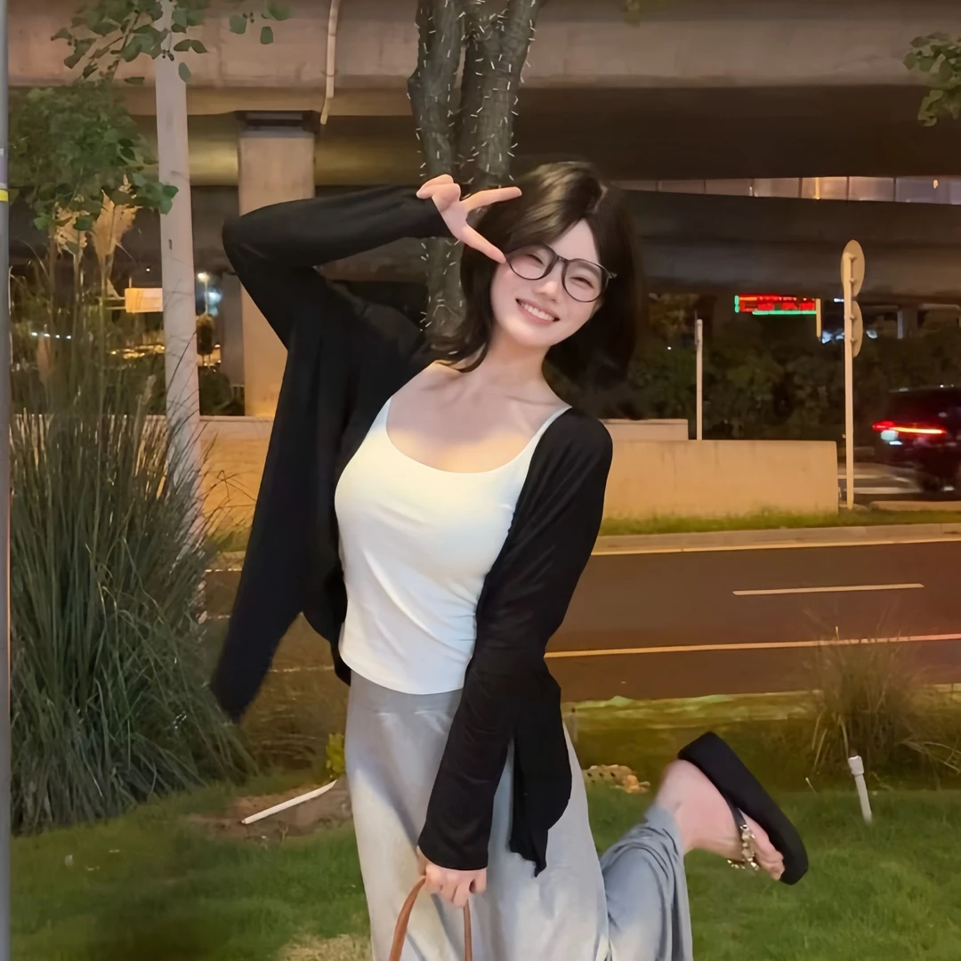 时尚爆款必备专业防晒遮肉宽松轻薄显瘦神器出行实用防晒开衫上衣