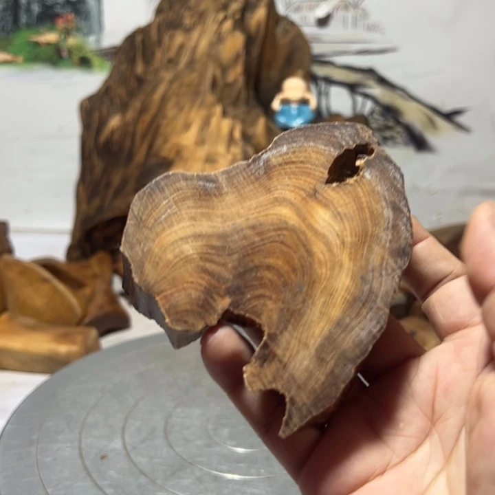 清****木一物一拍风化摆件10元