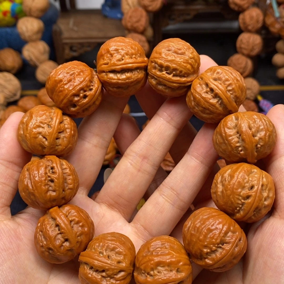 桃核手串肉筋大包子