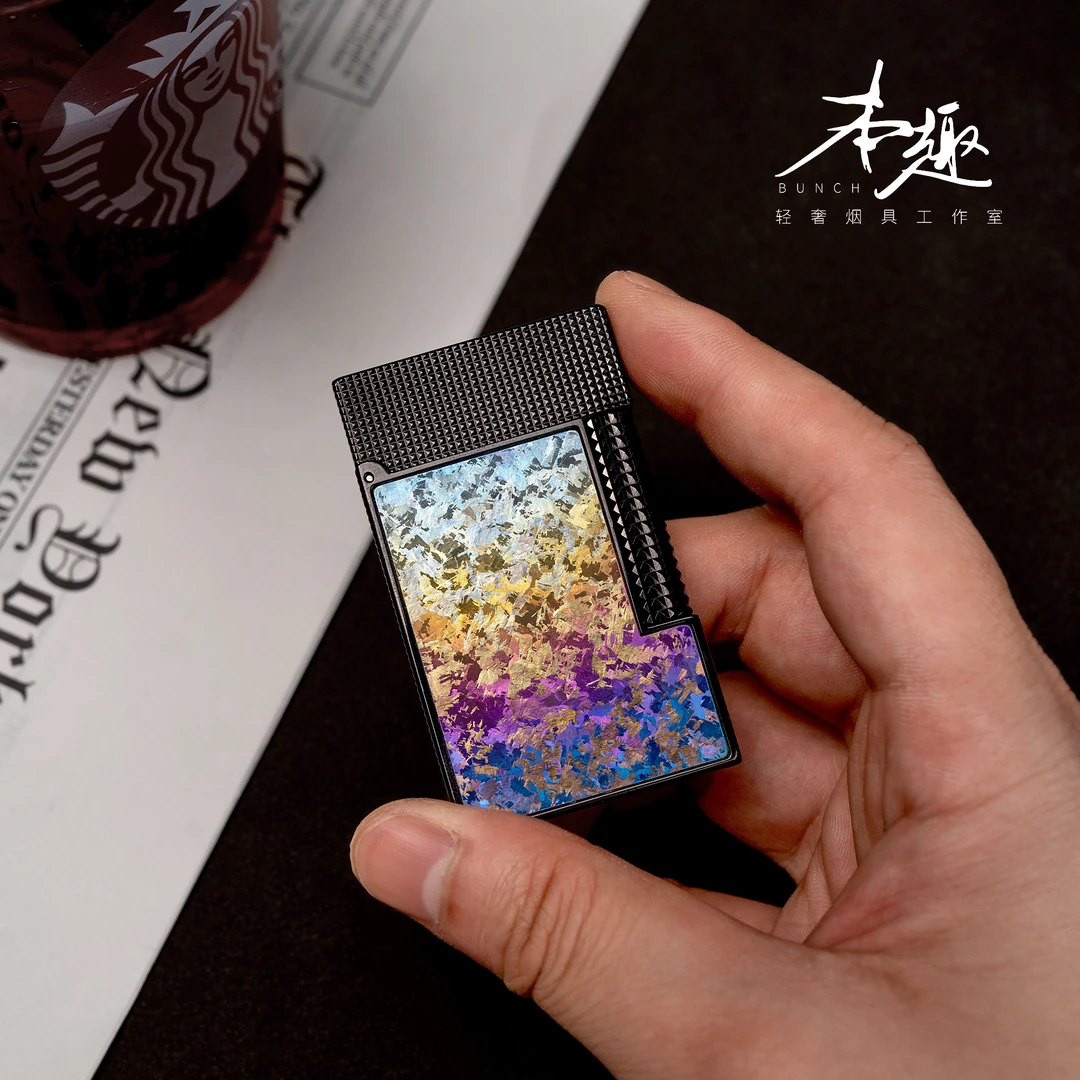 【彩虹】高端潮流钛片打火机朗声创意彩钛钢音铜充气侧滑点火单火焰