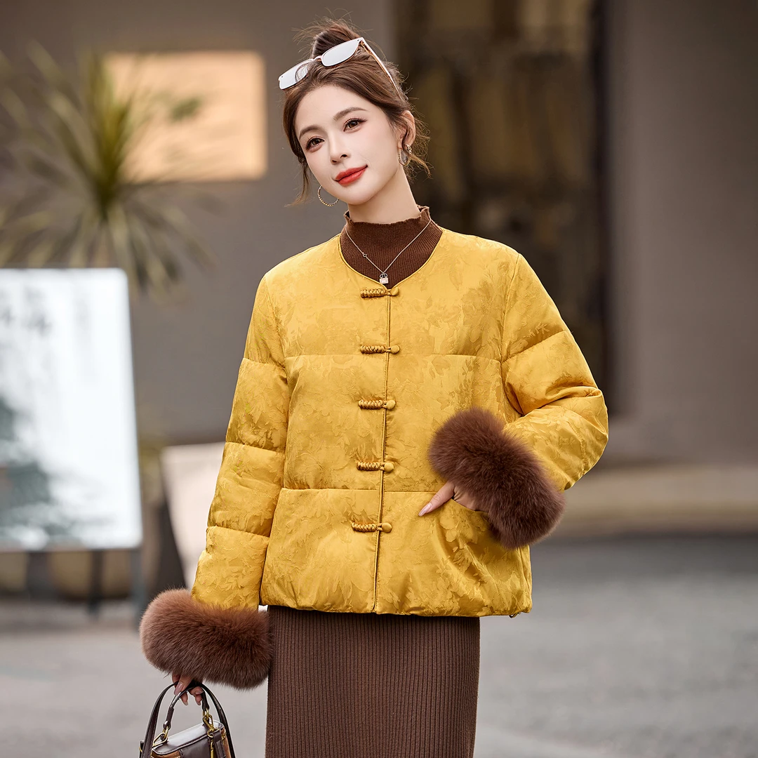 新中式国风羽绒服女短款2025新款冬季高级感复古提花洋气保暖外套