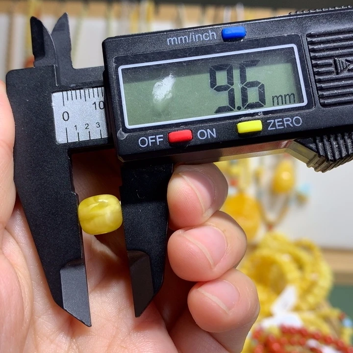 蜜蜡未镶嵌裸石特价有花粉