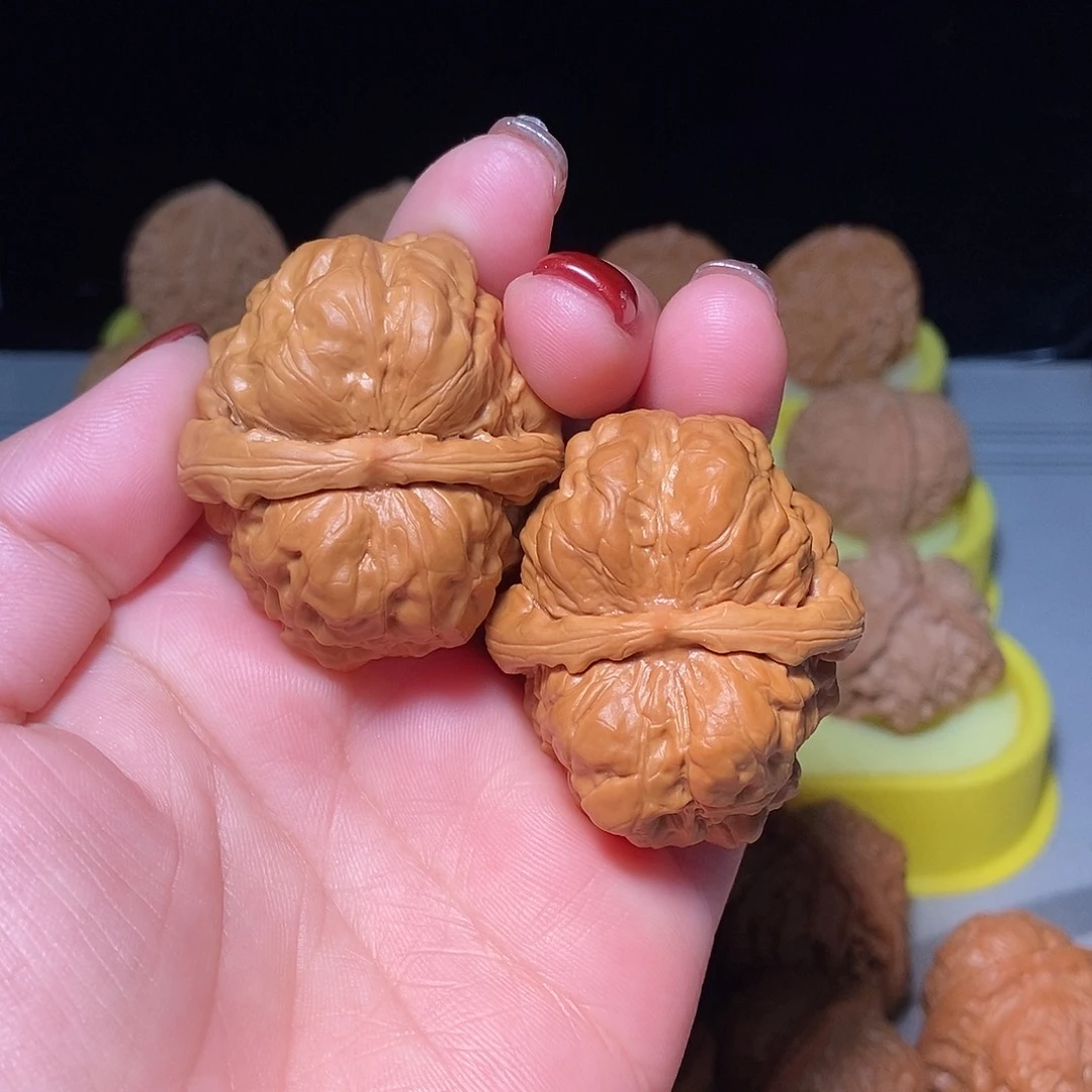 文玩核桃吊坠蛤蟆头