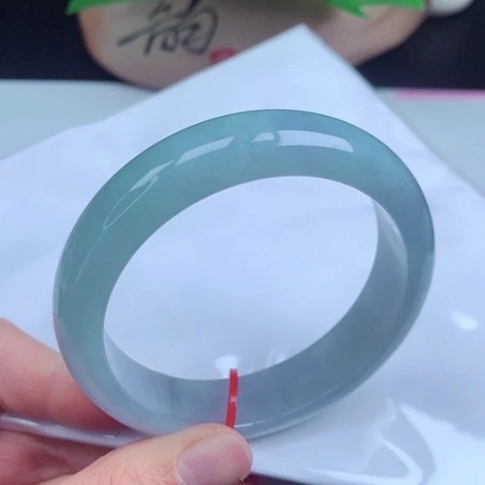 翡翠手镯未镶嵌      正圈59 蓝紫色 轮胎