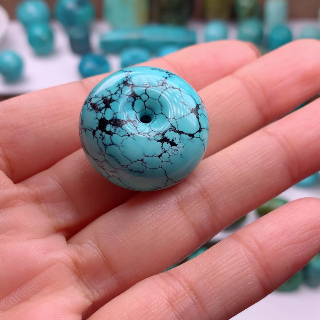 乱***”绿松石未镶嵌珠宝奇石