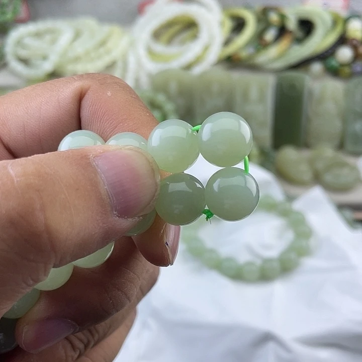 简***清手链未镶嵌和田玉