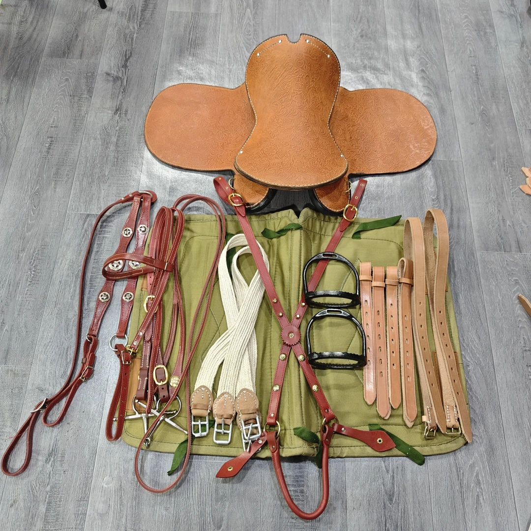 精品黄牛皮英式印花软皮马鞍整套配件木板加钢板骨架