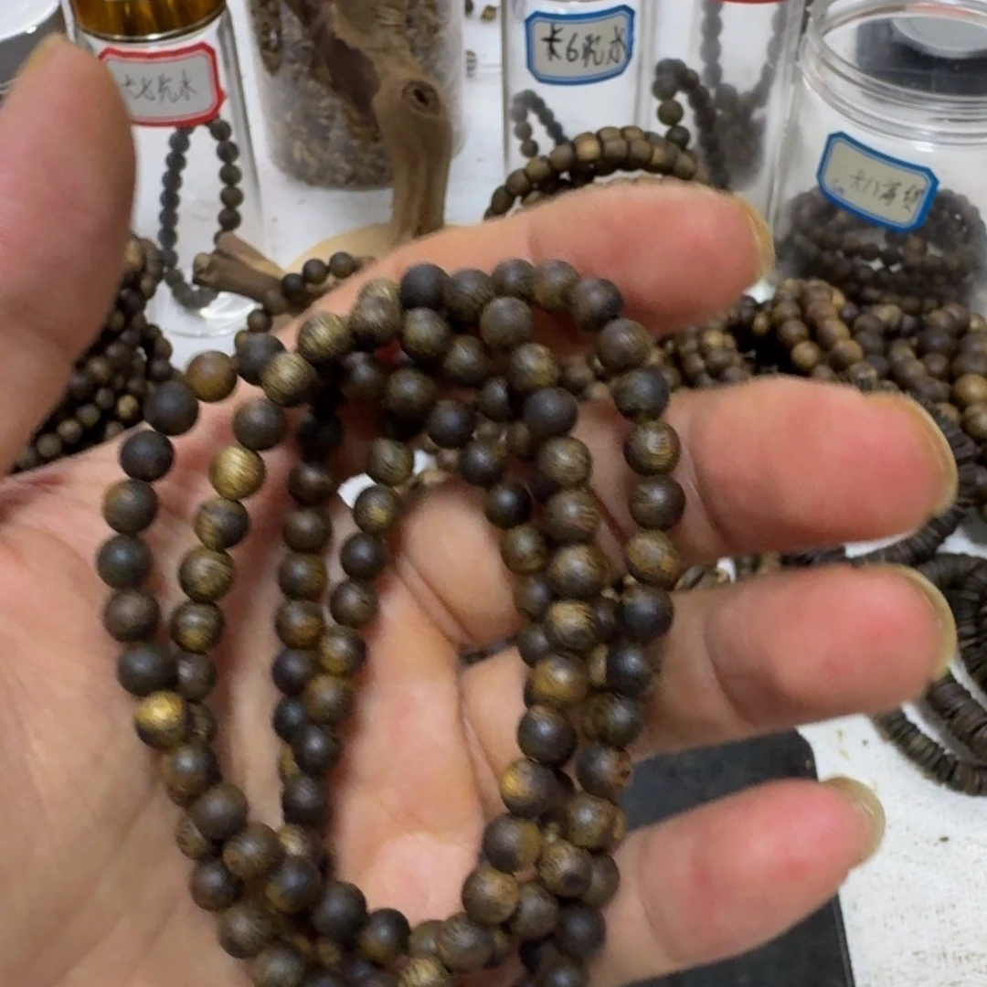 爱***Z沉香碎屑沉香奇楠沉香莺歌绿12