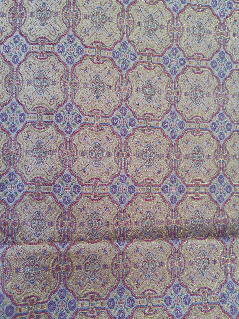 张国权紫定140幅宽织金宋锦面料