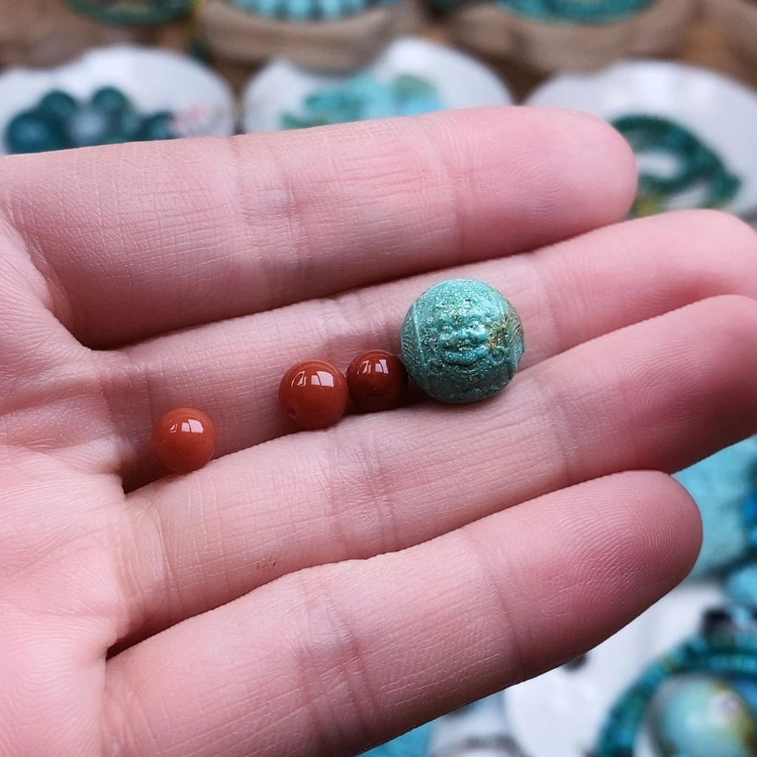 南红玛瑙未镶嵌珠宝奇石