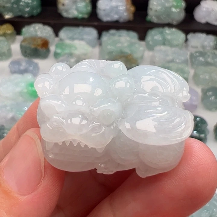 颈饰未镶嵌翡翠貔貅