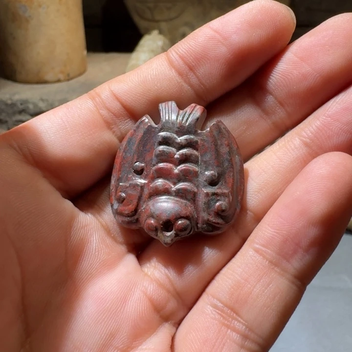 王***甯和田玉（糖玉）未镶嵌颈饰