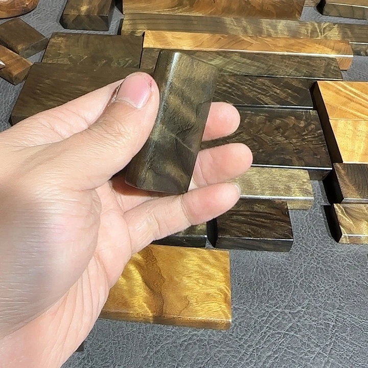 开***…阴沉木直播间一物一拍截图