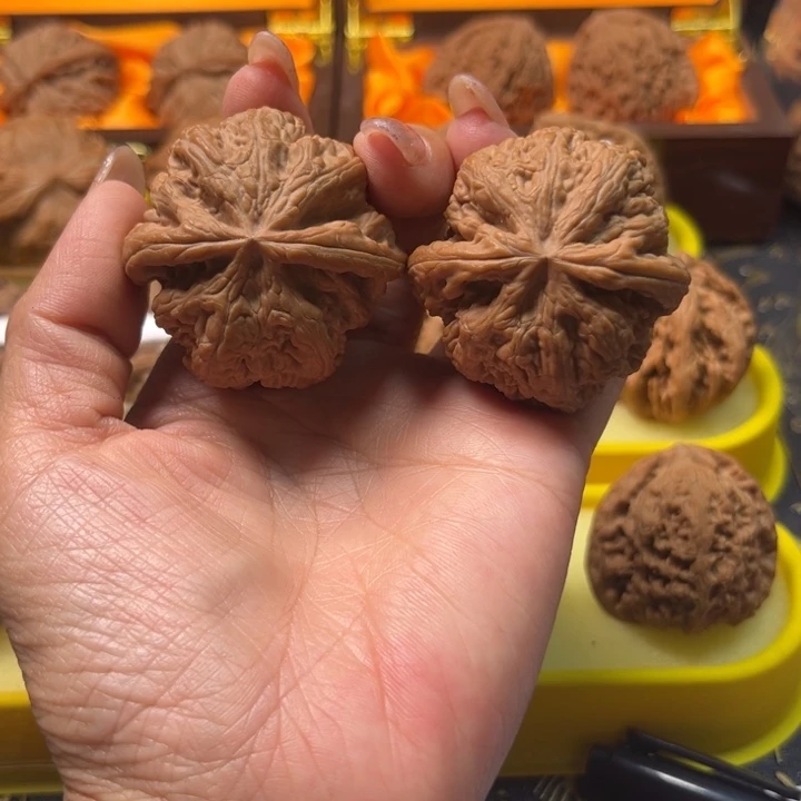 吊坠文玩核桃43粗筋