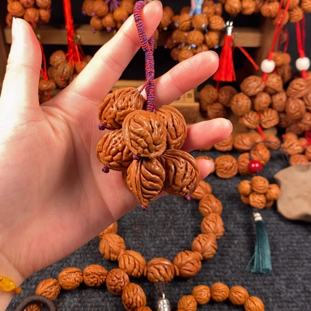 吊坠桃核桃枭手串
