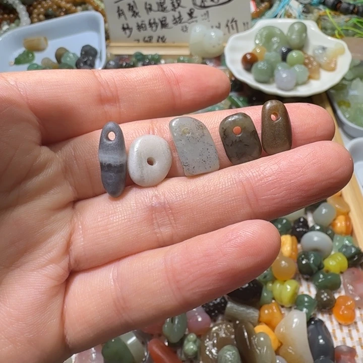 和田玉未镶嵌珠宝半成品