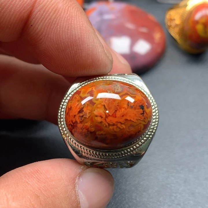 玛瑙/玉髓颈饰未镶嵌《****》