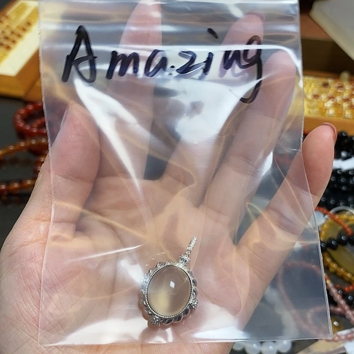 A****玛瑙/玉髓未镶嵌珠宝半成品
