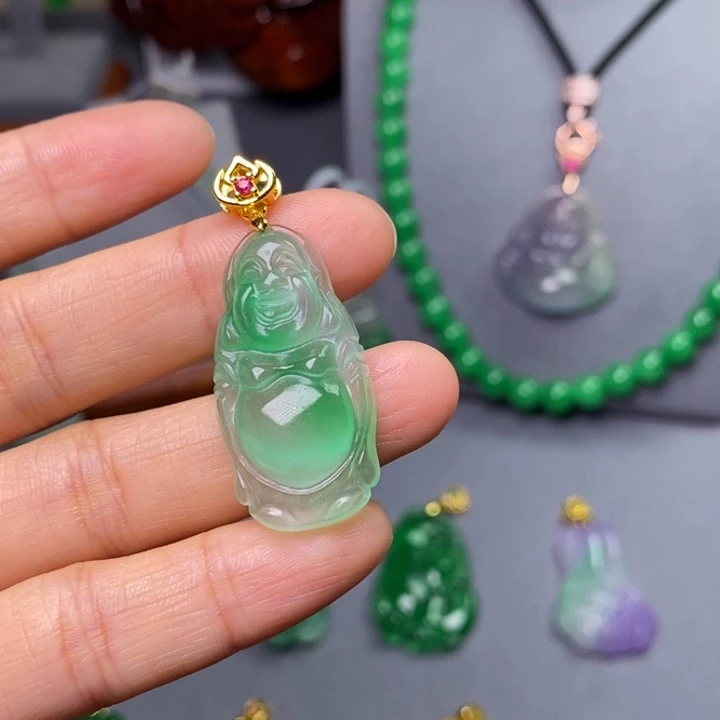 翡翠未镶嵌吊坠(赠链)