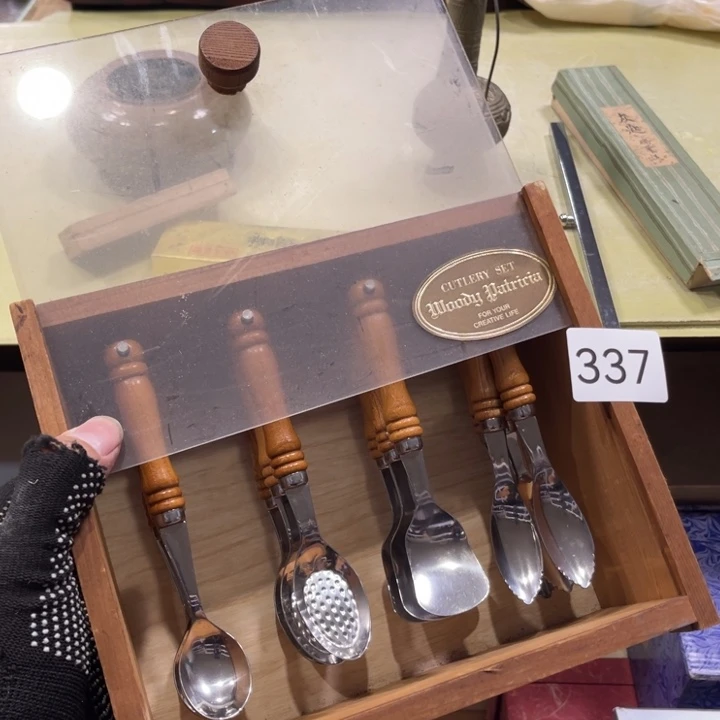 中古物品默认微瑕不退不换