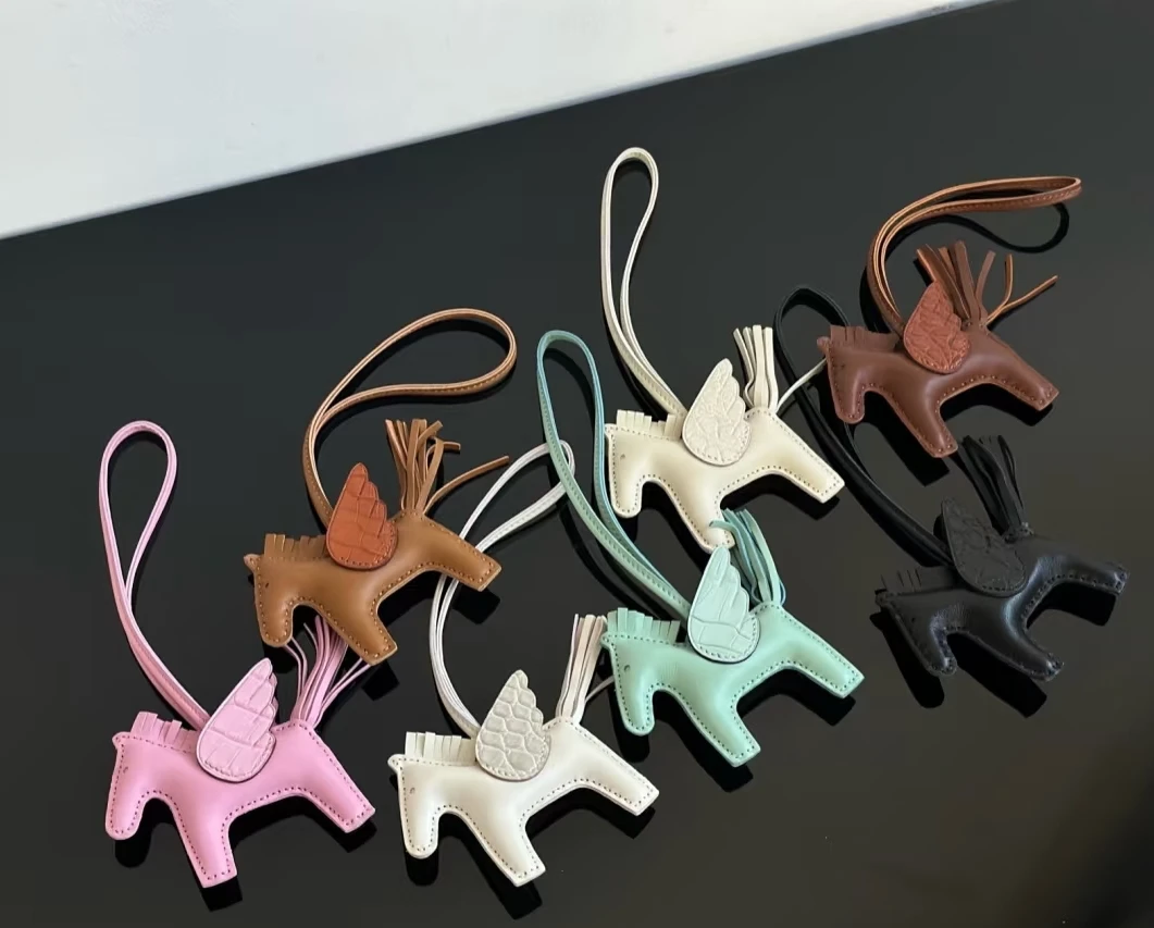 【刻代表小郭】垃圾袋   {小马挂件}包包