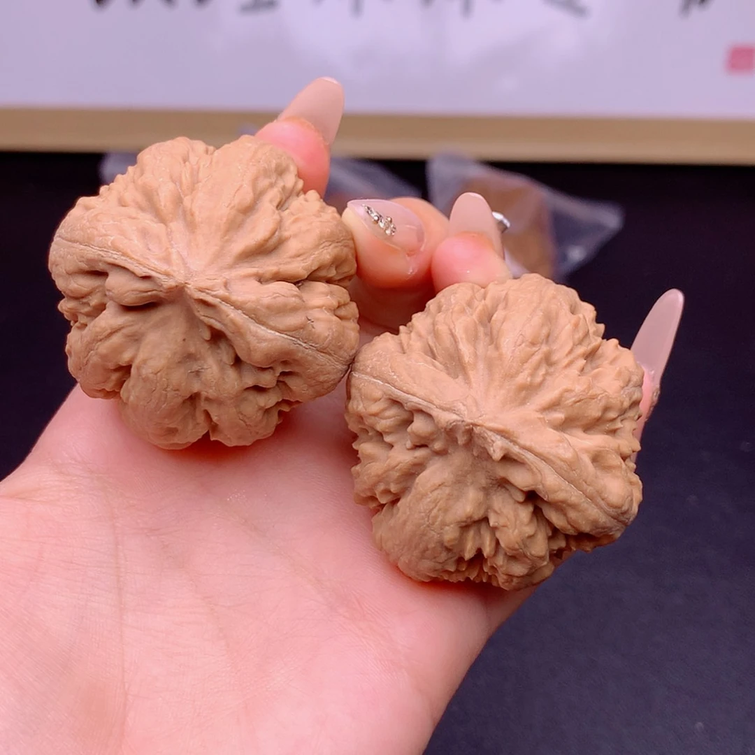 【闪购商品】文玩核桃把件༂****༻霸王龙44