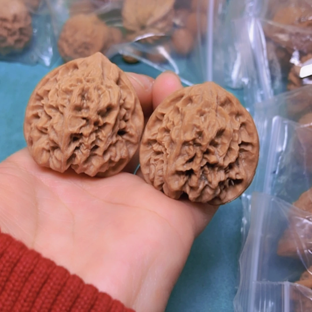 【闪购商品】摆件核桃38.5野牛修尖