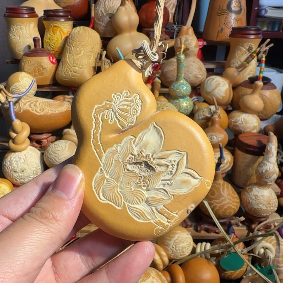 有机玻璃贴肚夹板蚂蚁雕刻