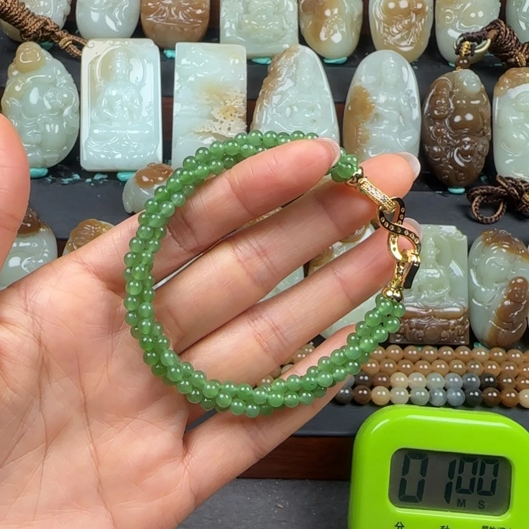 兔***妈和田玉未镶嵌手链