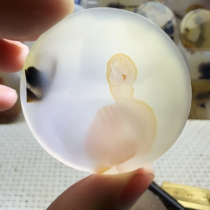 玛瑙/玉髓未镶嵌珠宝奇石