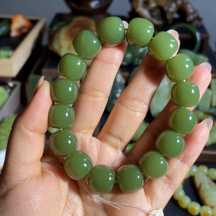 国***心手链未镶嵌和田玉