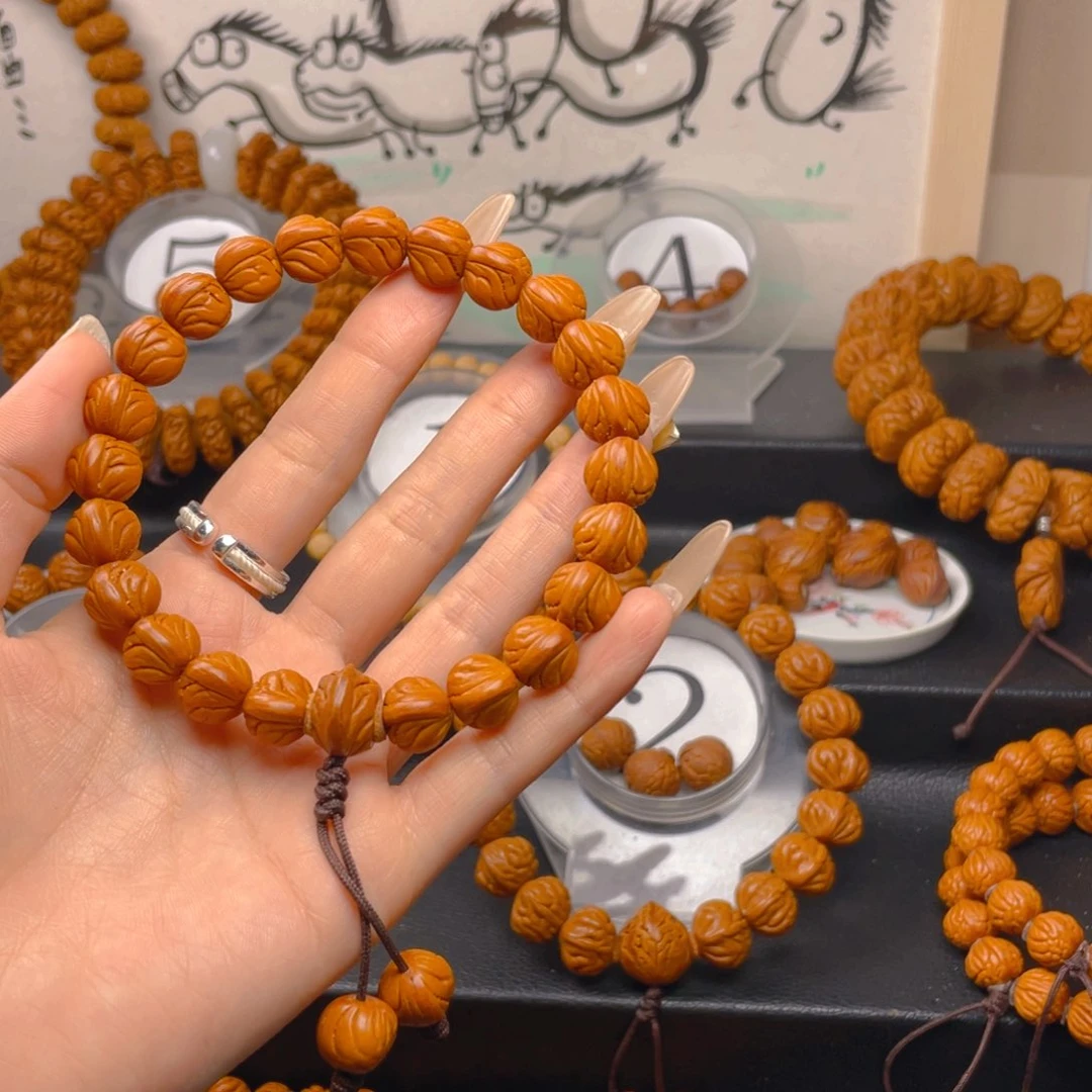 指***味文玩核桃吊坠1.222222