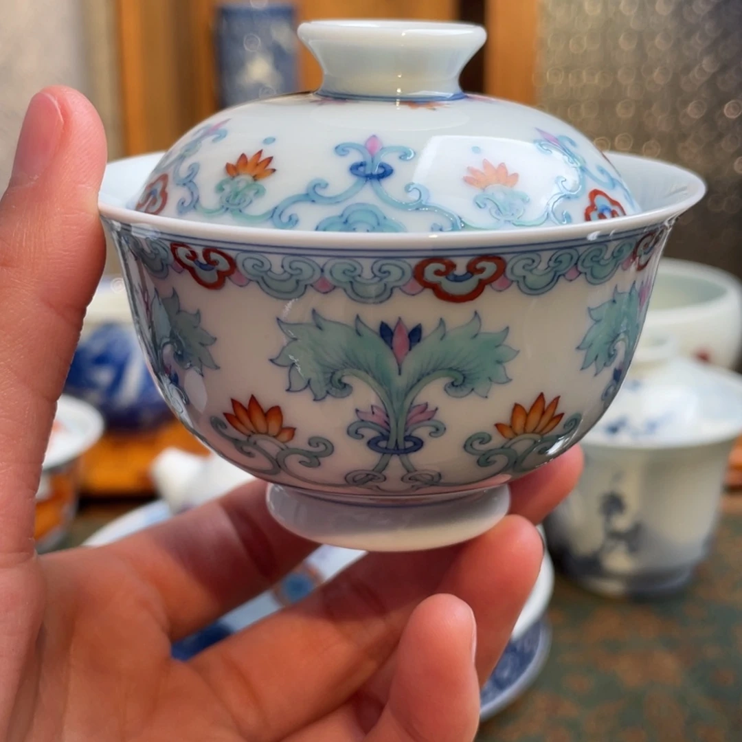 望玉斗彩卷草莲纹二才盖碗