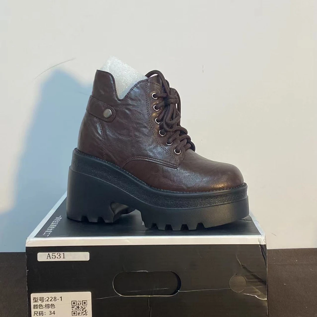 【清仓】2025小个子厚底平增高百搭女鞋A531