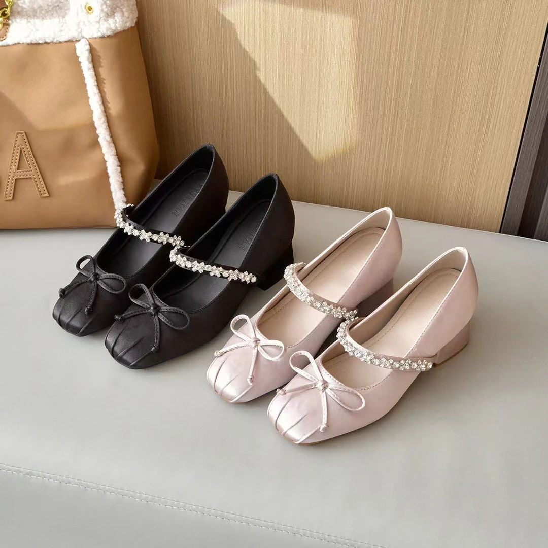 2025内增高单鞋粗跟水钻百搭方头豆豆鞋时尚蝴蝶结玛丽珍鞋