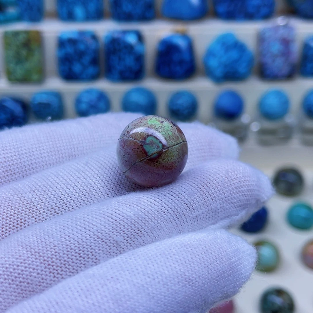 绿松石未镶嵌颈饰