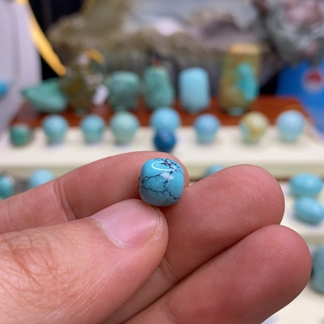 绿松石未镶嵌珠宝奇石9.7×8.8