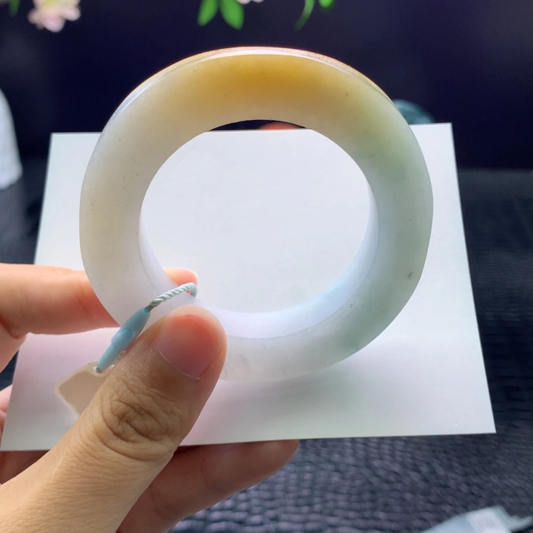 未镶嵌手镯定制翡翠