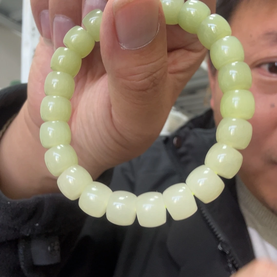 和田玉（糖玉）未镶嵌手链