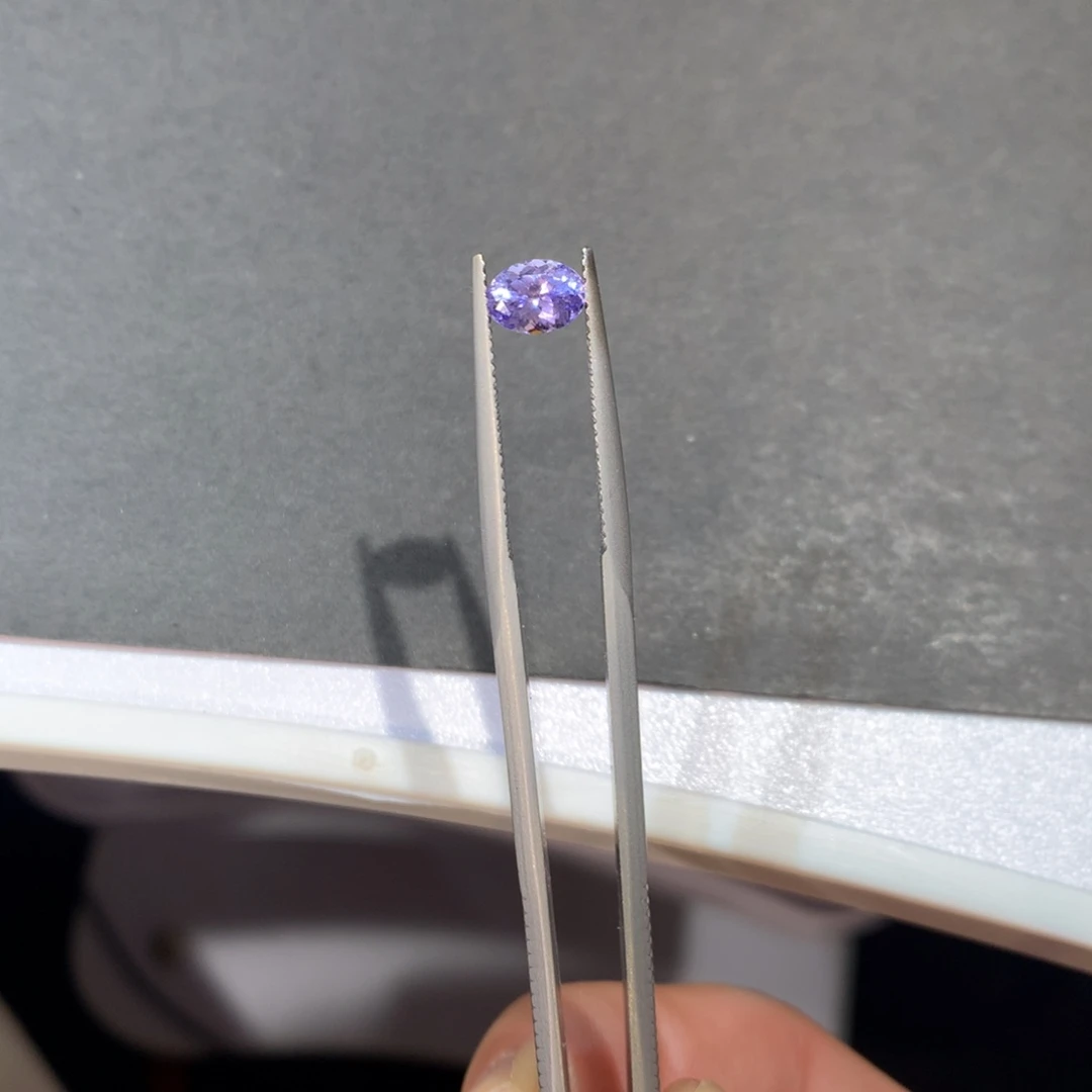 希***话未镶嵌裸石坦桑石1克拉