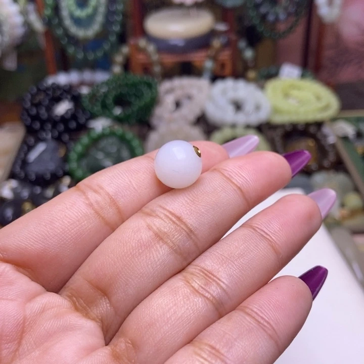 和田玉未镶嵌颈饰羊脂白玉金镶路路通