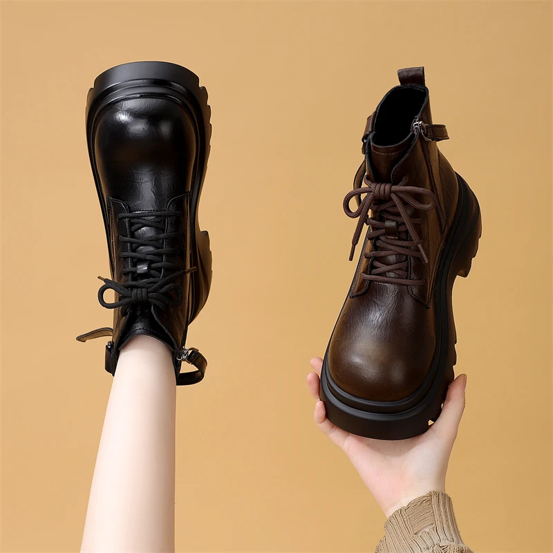 厚底马丁靴女2025秋冬季新款时尚百搭小个子增高轻便软底防滑短靴