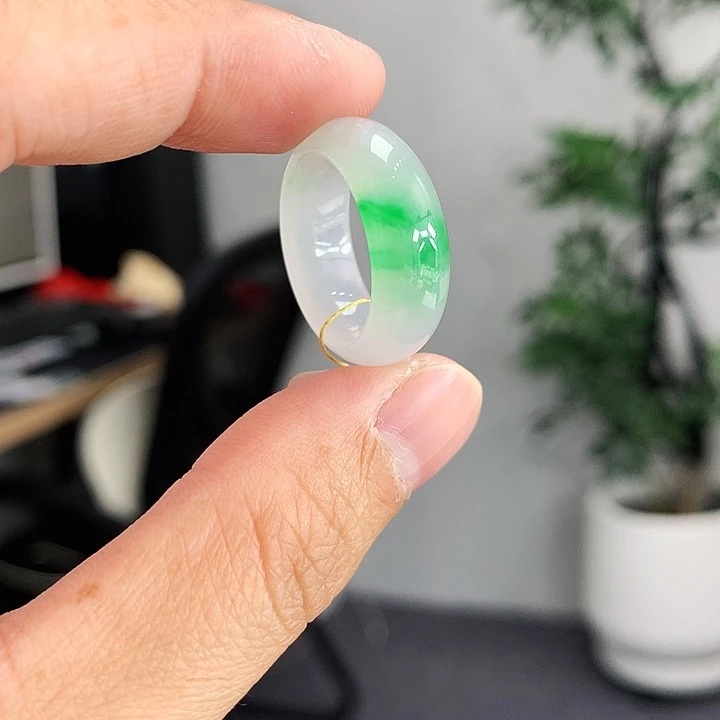 翡翠未镶嵌戒指11号