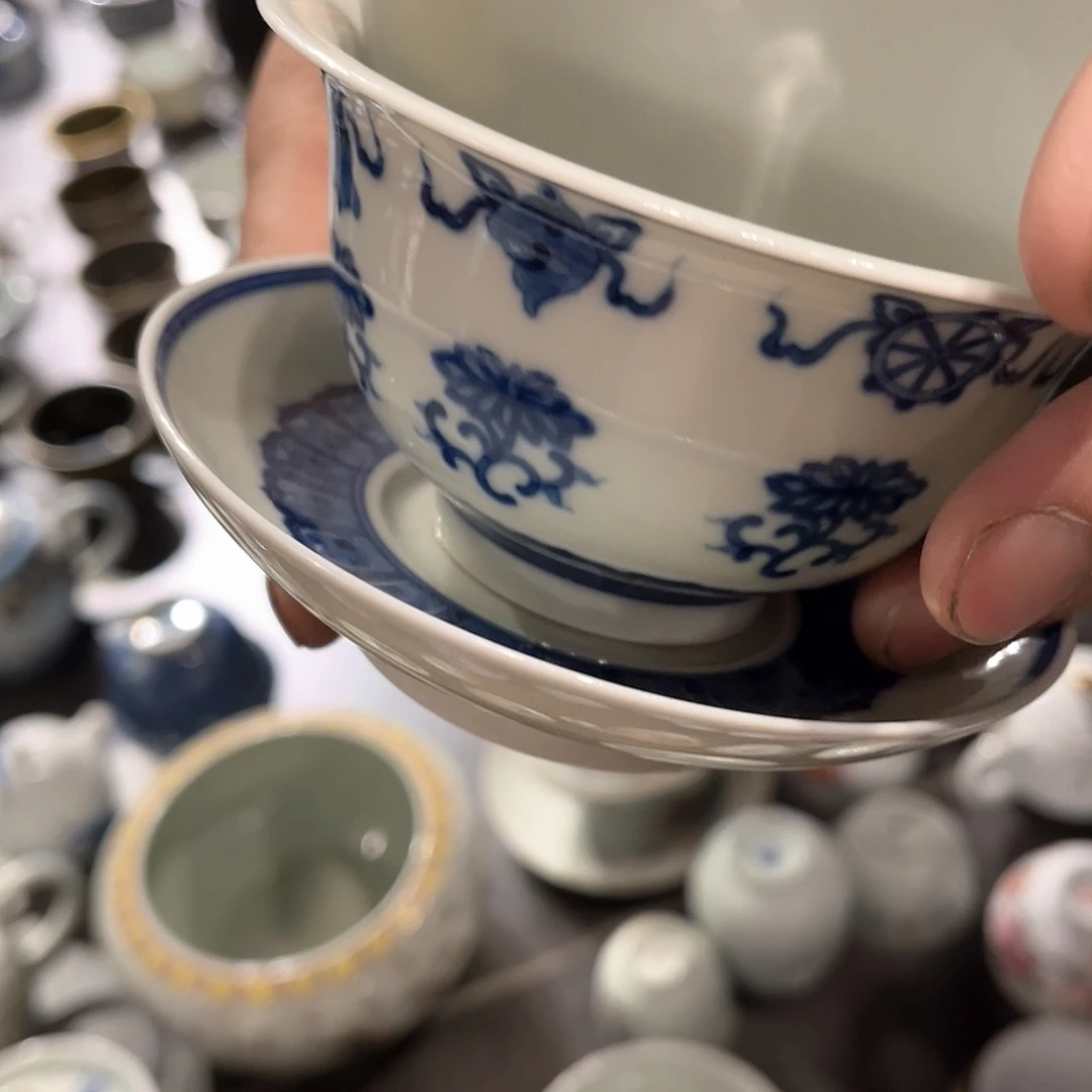 杯青花瓷器过年了来吧