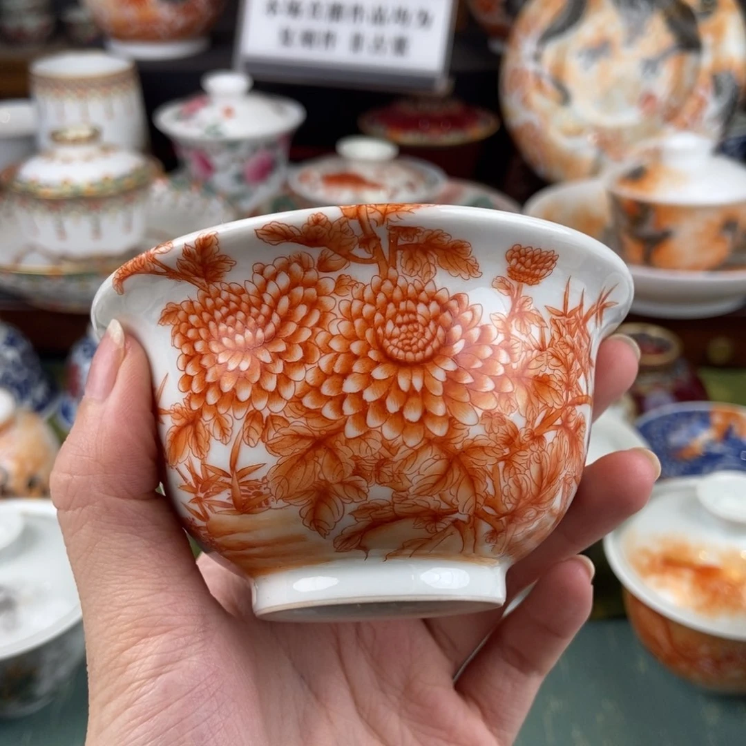 陶瓷的设计师是一。